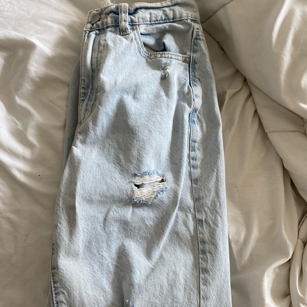 Garage distressed jeans
